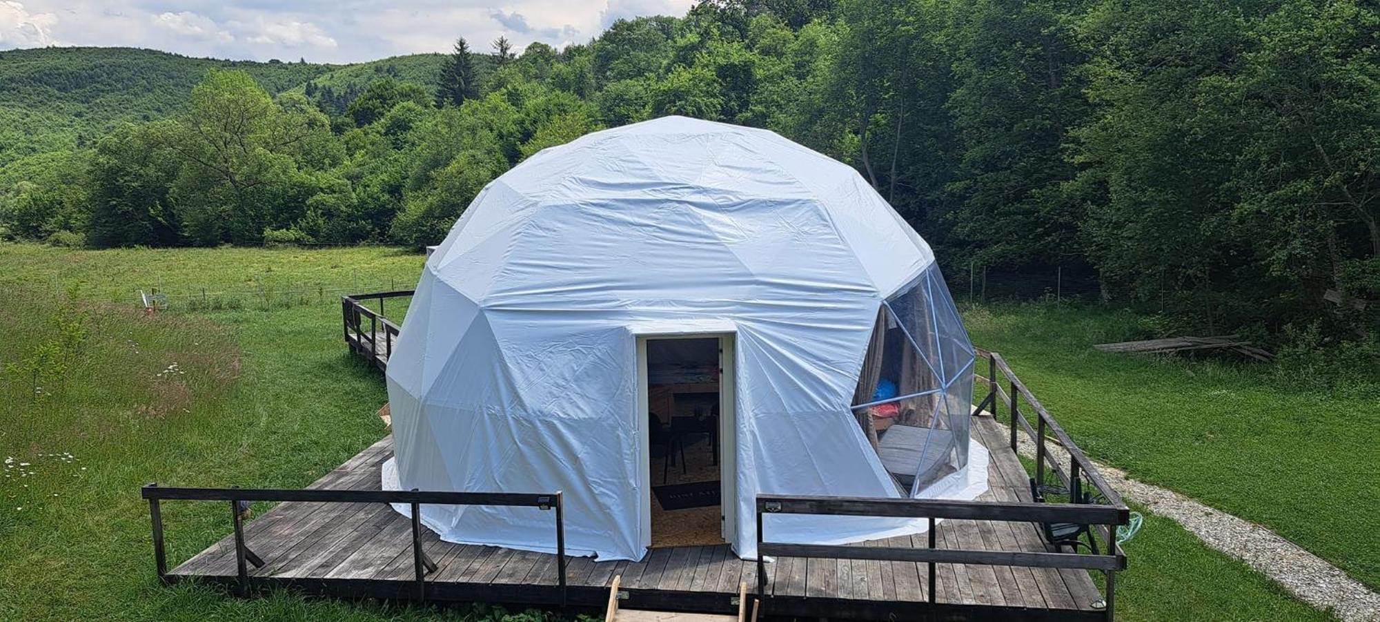 Forest Glamping Μπρασόβ Εξωτερικό φωτογραφία
