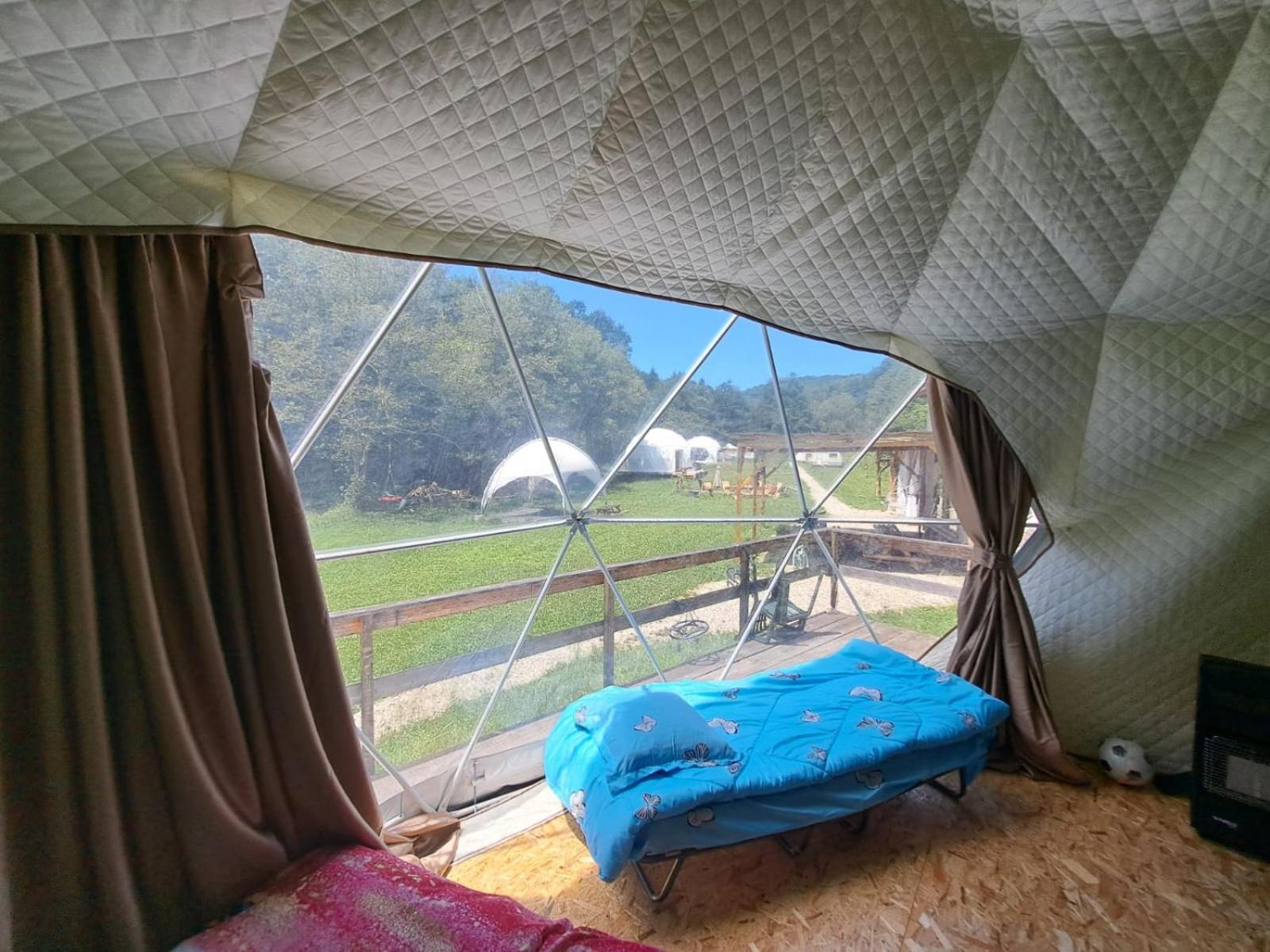 Forest Glamping Μπρασόβ Εξωτερικό φωτογραφία