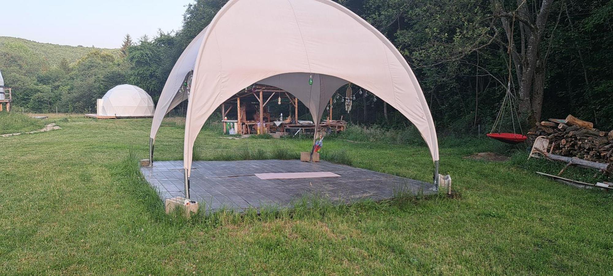 Forest Glamping Μπρασόβ Εξωτερικό φωτογραφία